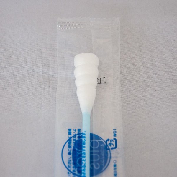 画像2: 口腔ケア綿棒（プラ軸）15本入り (2)